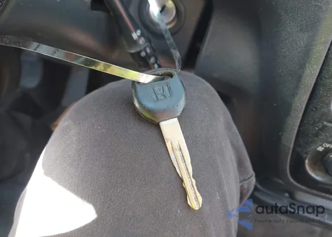 2001 Honda Cr-V Special Edition z USA, uszkodzony, nr VIN JHLRD18791S012840